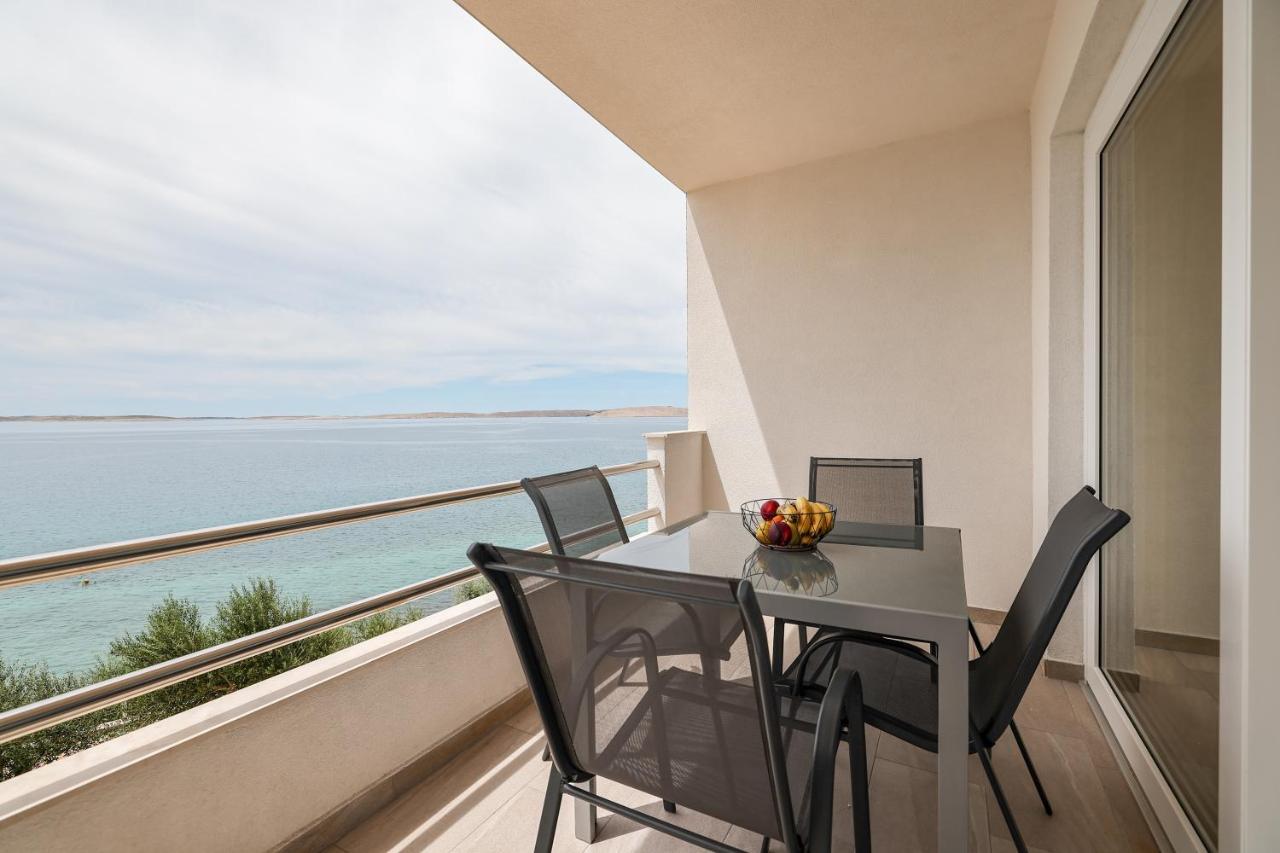 Beachfront Apartments Tic With Seaview Miletici Екстер'єр фото