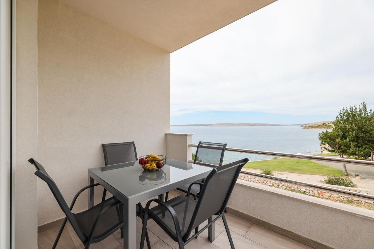 Beachfront Apartments Tic With Seaview Miletici Екстер'єр фото
