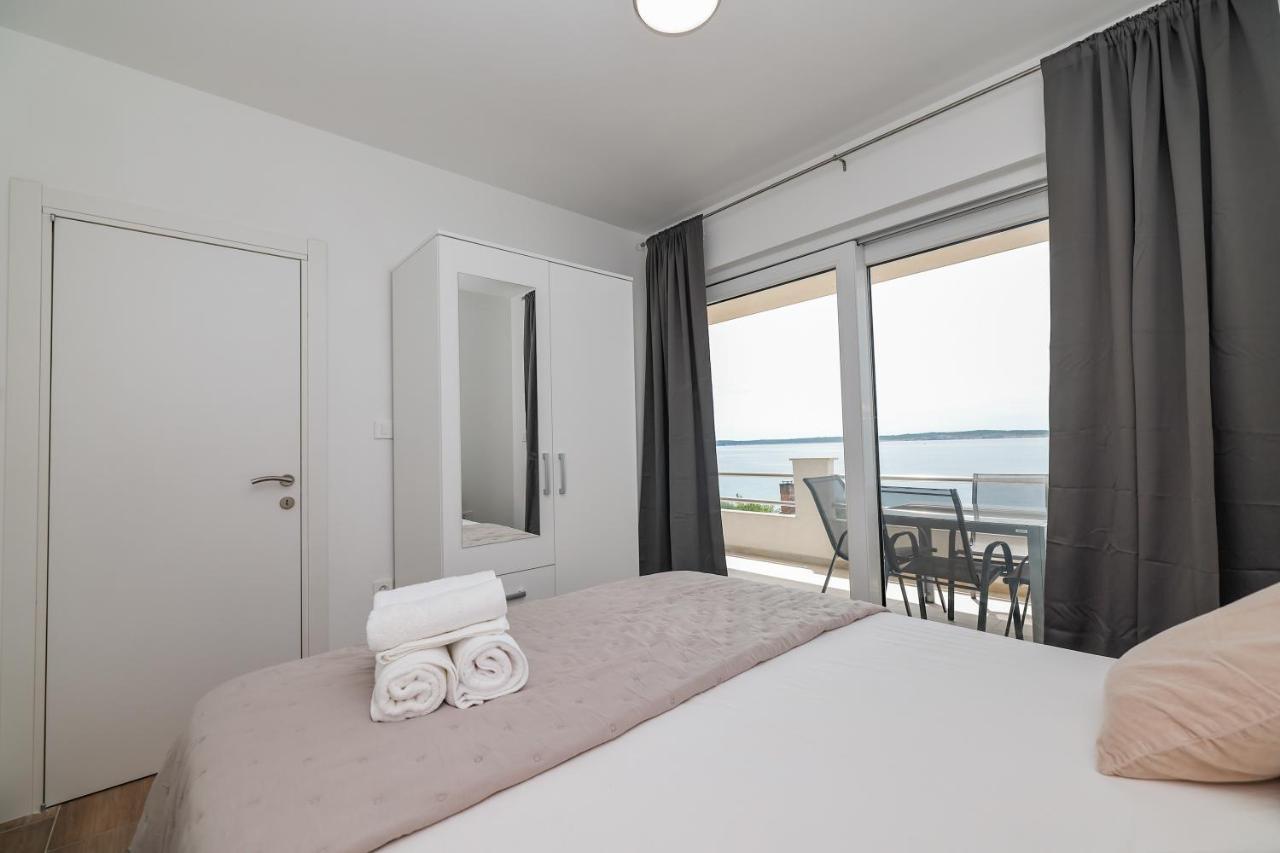 Beachfront Apartments Tic With Seaview Miletici Екстер'єр фото
