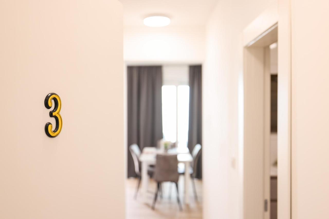 Beachfront Apartments Tic With Seaview Miletici Екстер'єр фото