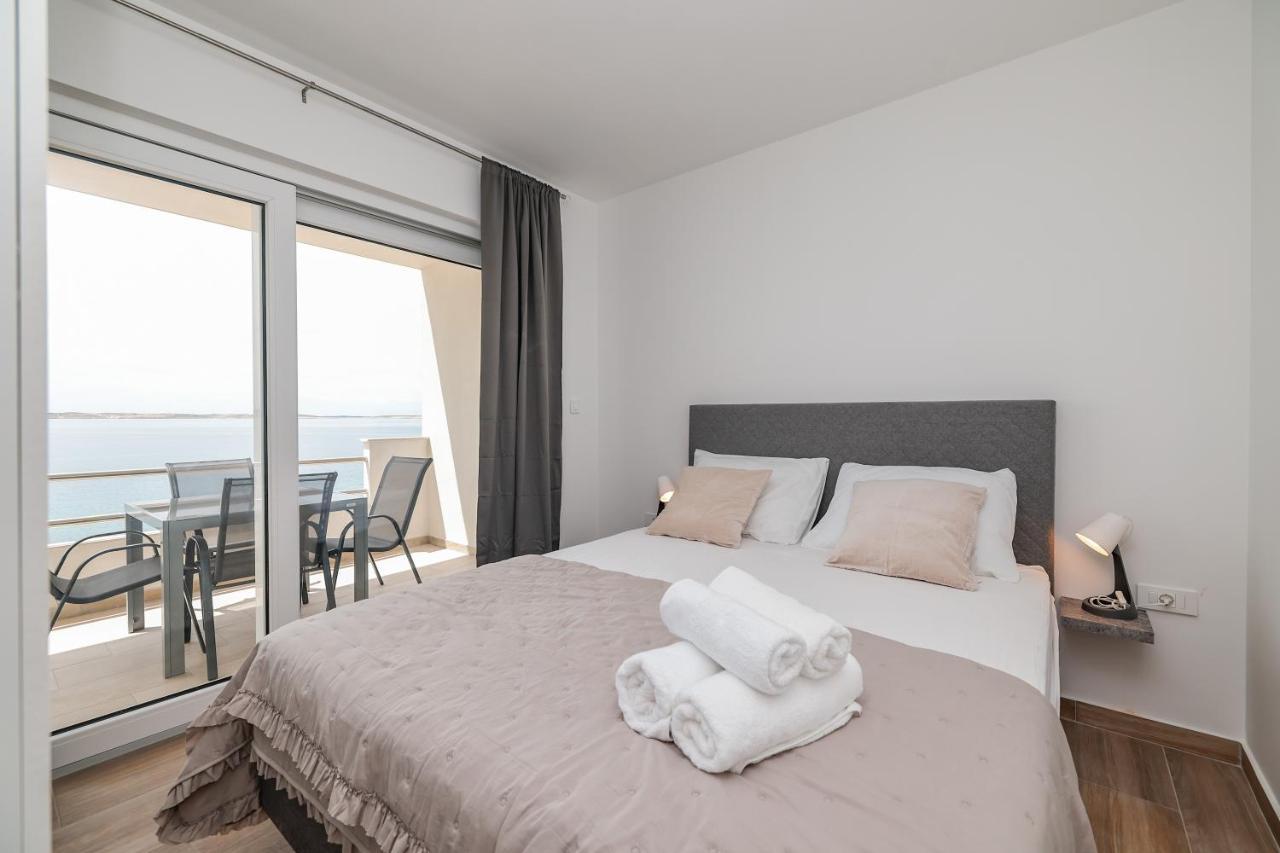 Beachfront Apartments Tic With Seaview Miletici Екстер'єр фото