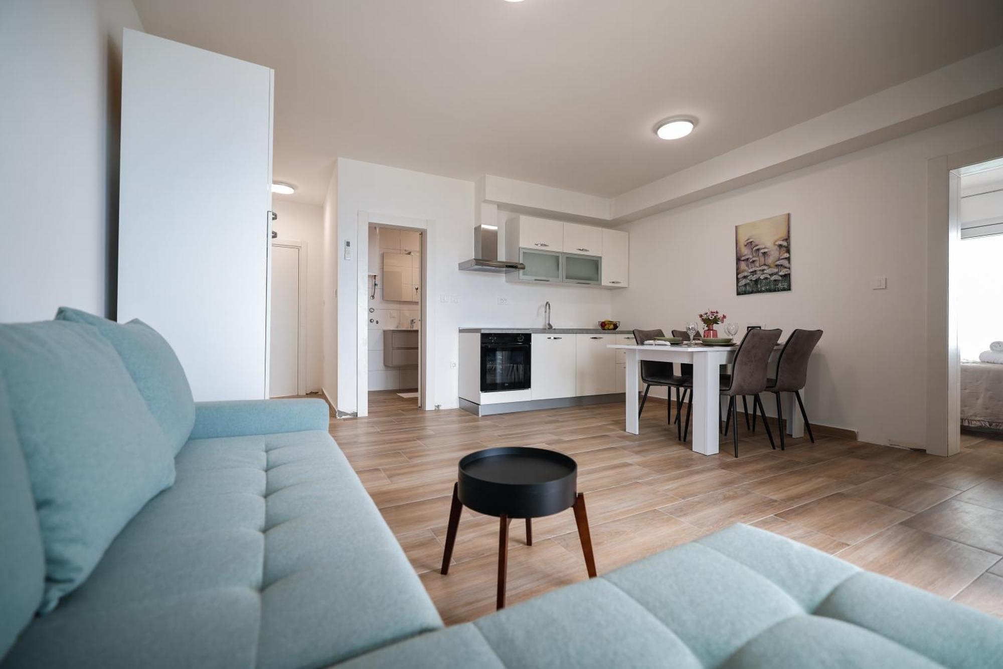 Beachfront Apartments Tic With Seaview Miletici Екстер'єр фото