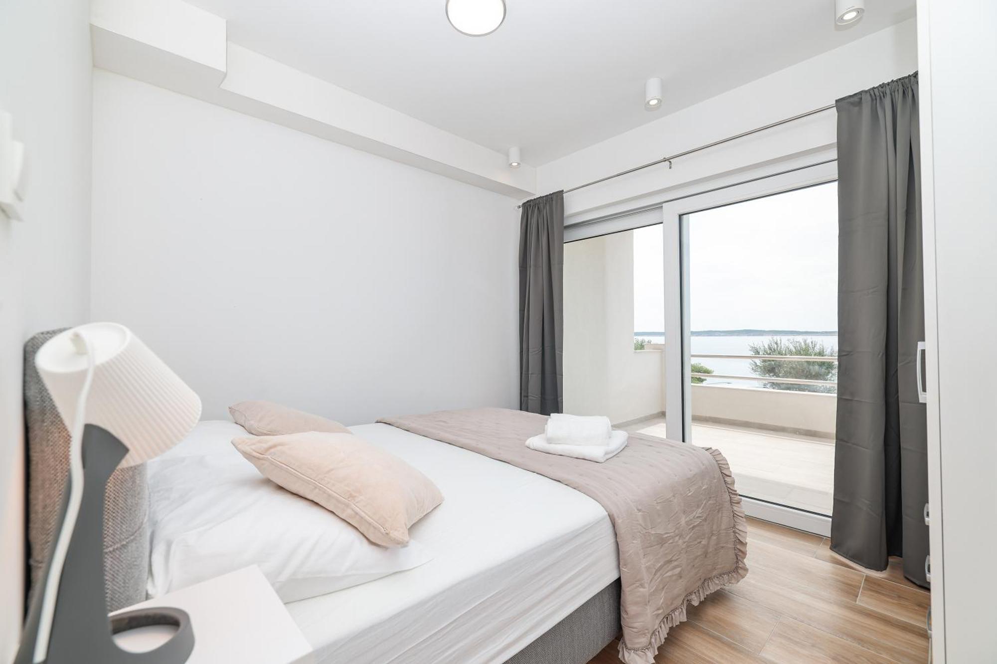 Beachfront Apartments Tic With Seaview Miletici Екстер'єр фото